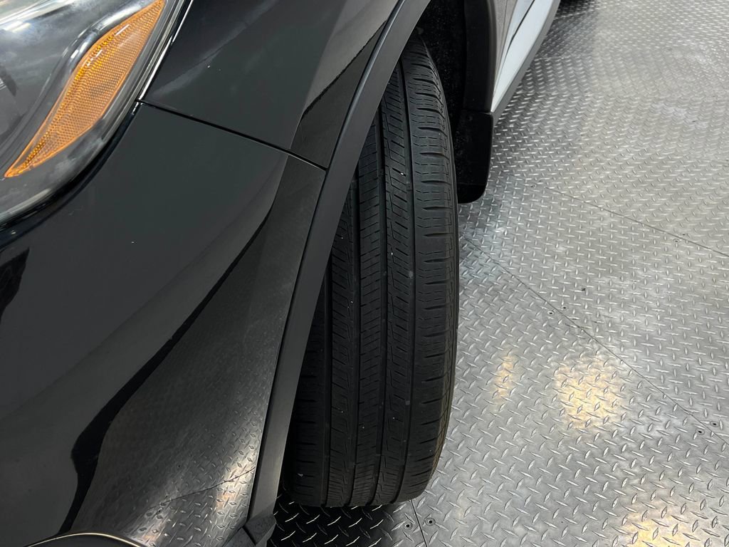 Used 2018 Nissan Murano SV w/ Premium Package AWD/4WD image 35