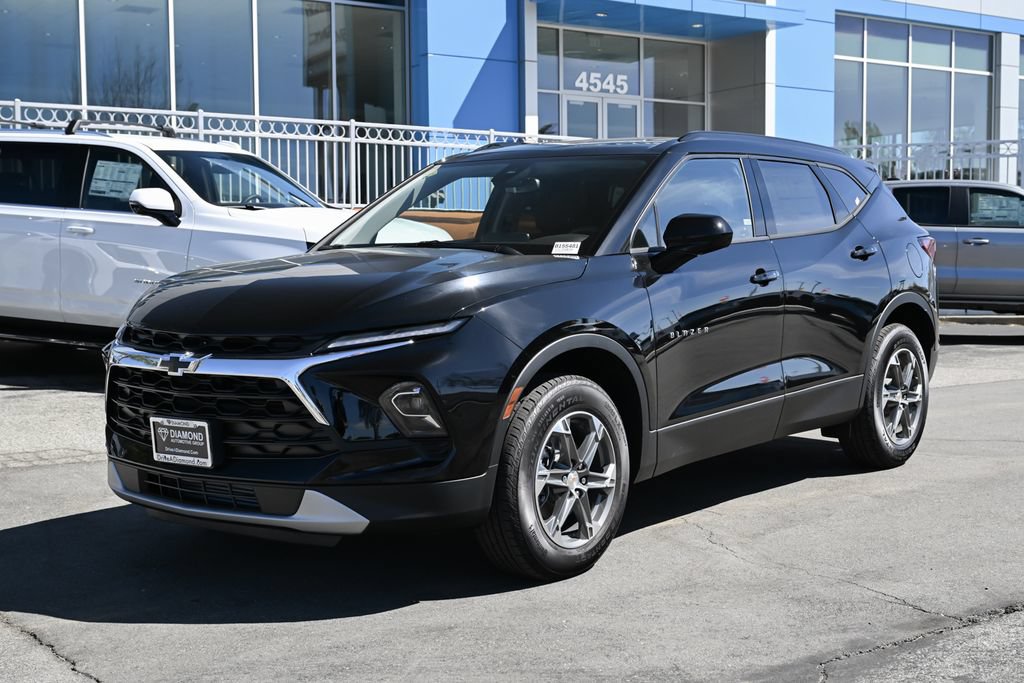 New 2026 Chevrolet Blazer LT w/ Convenience Package AWD/4WD image 9