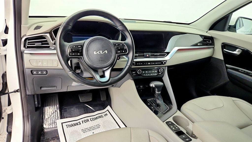 Used 2022 Kia Niro EX Premium FWD image 13