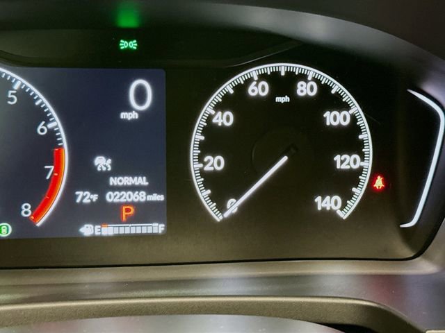 Used 2025 Honda Pilot Touring image 12