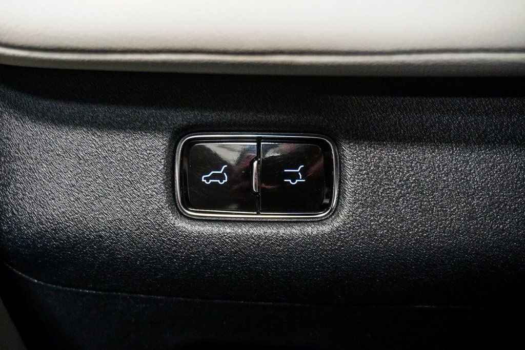 Used 2025 Lincoln Navigator L Reserve image 27