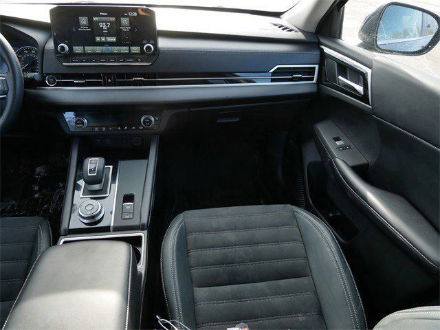 Used 2022 Mitsubishi Outlander SE image 12