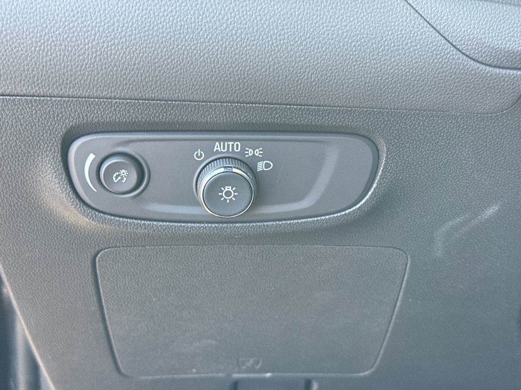 New 2026 Buick Encore GX Sport Touring AWD/4WD image 19