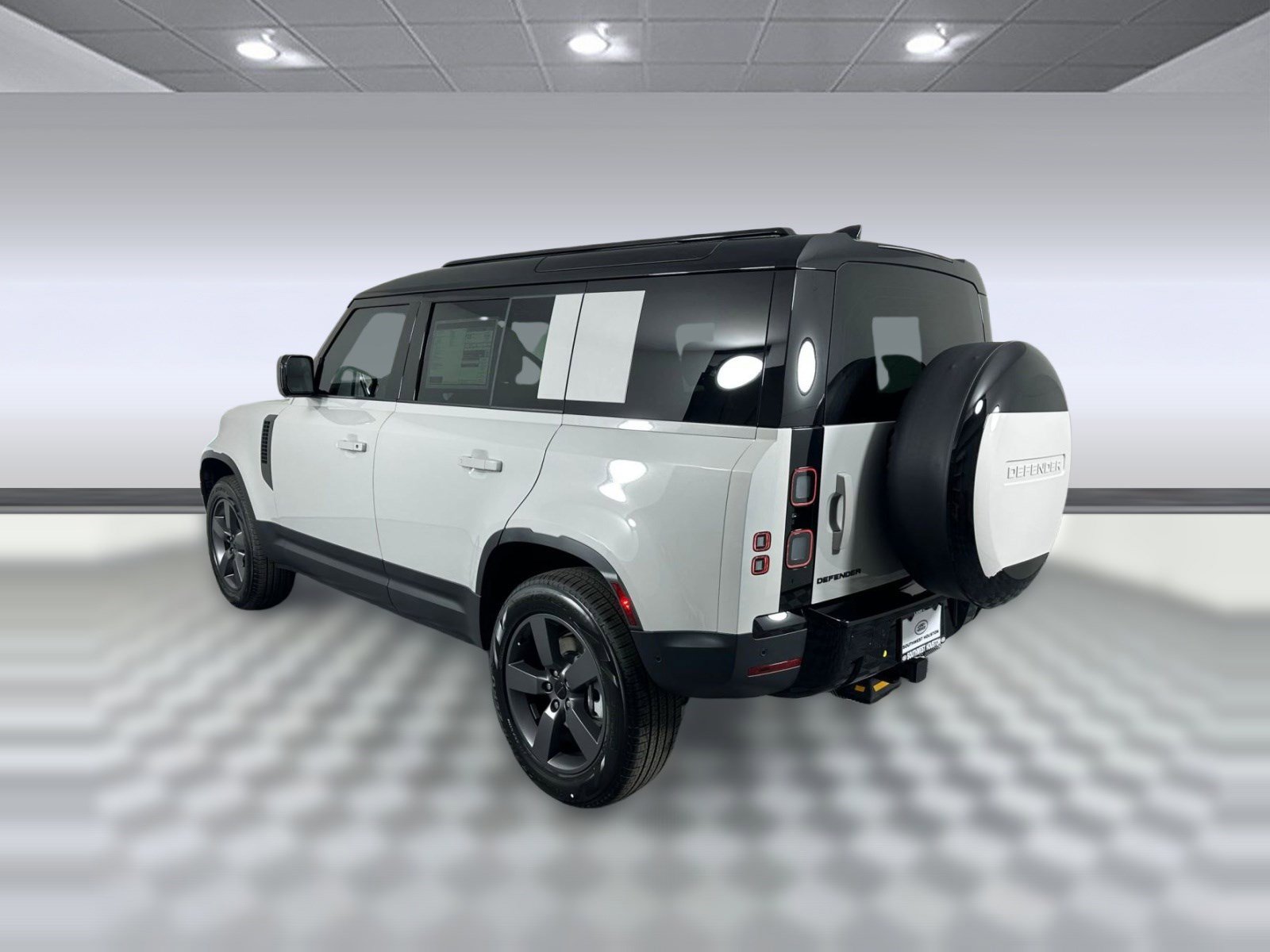 Used 2026 Land Rover Defender 110 S image 3