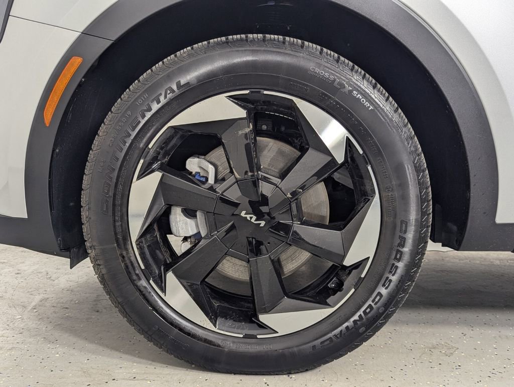 Used 2025 Kia Sorento EX image 8