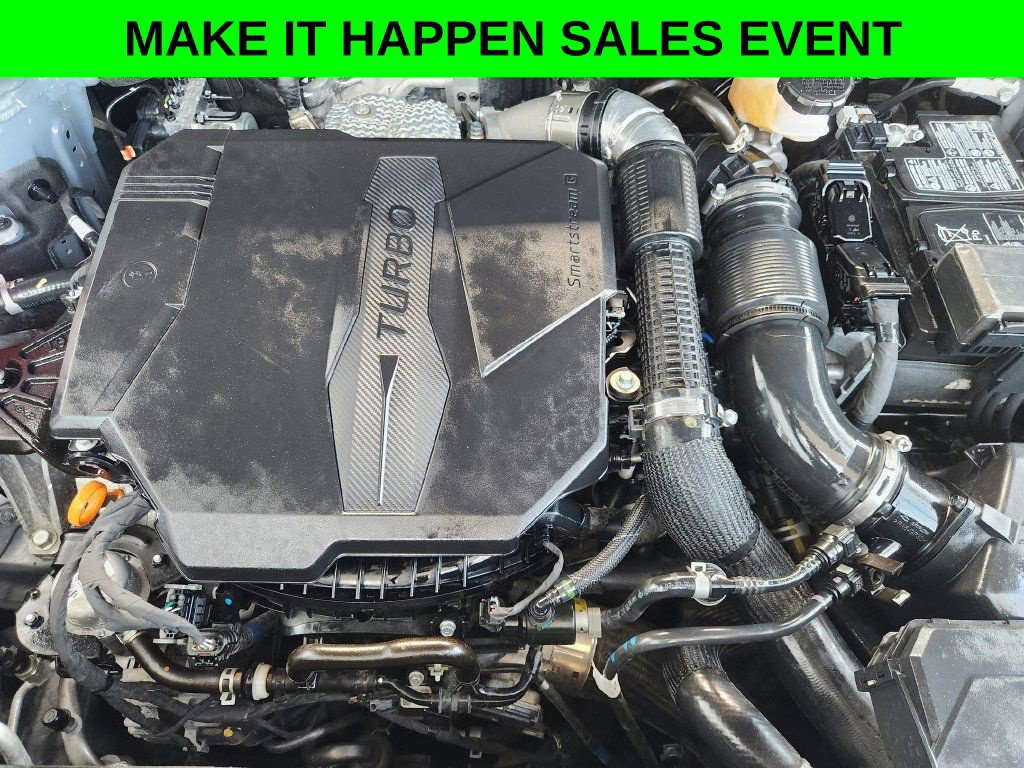Used 2025 Hyundai Santa Fe SEL FWD image 25