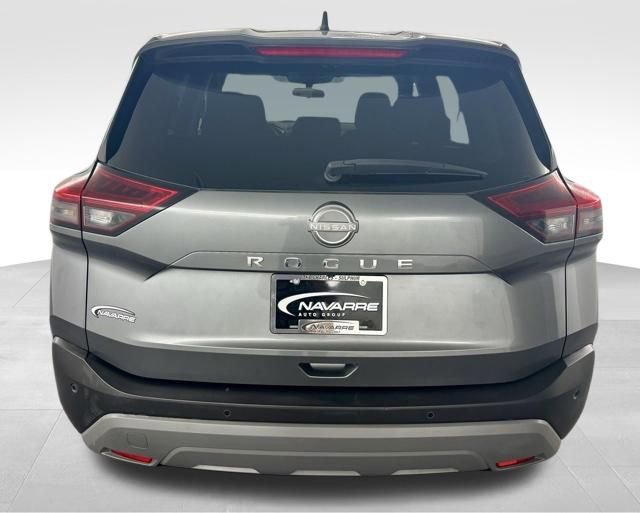 Used 2023 Nissan Rogue S image 8