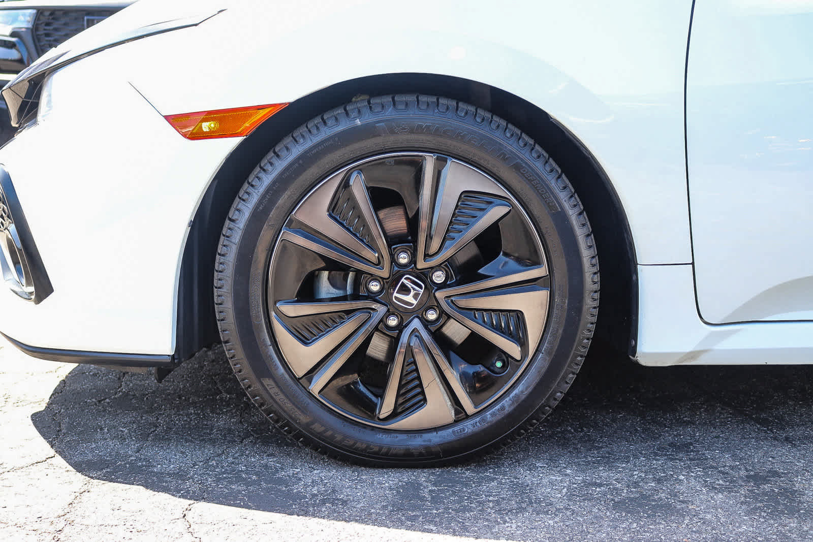 Used 2019 Honda Civic EX image 10
