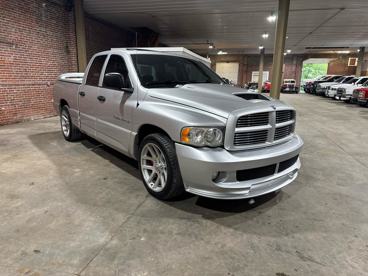 Used 2005 Dodge Ram 1500 Truck 2WD Quad Cab image 4