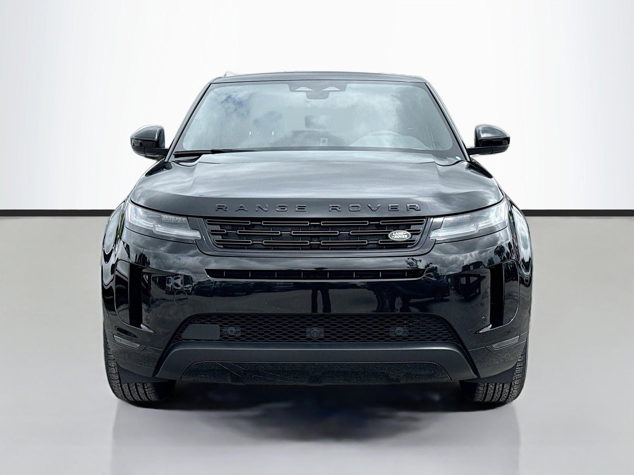 Used 2026 Land Rover Range Rover Evoque S image 8
