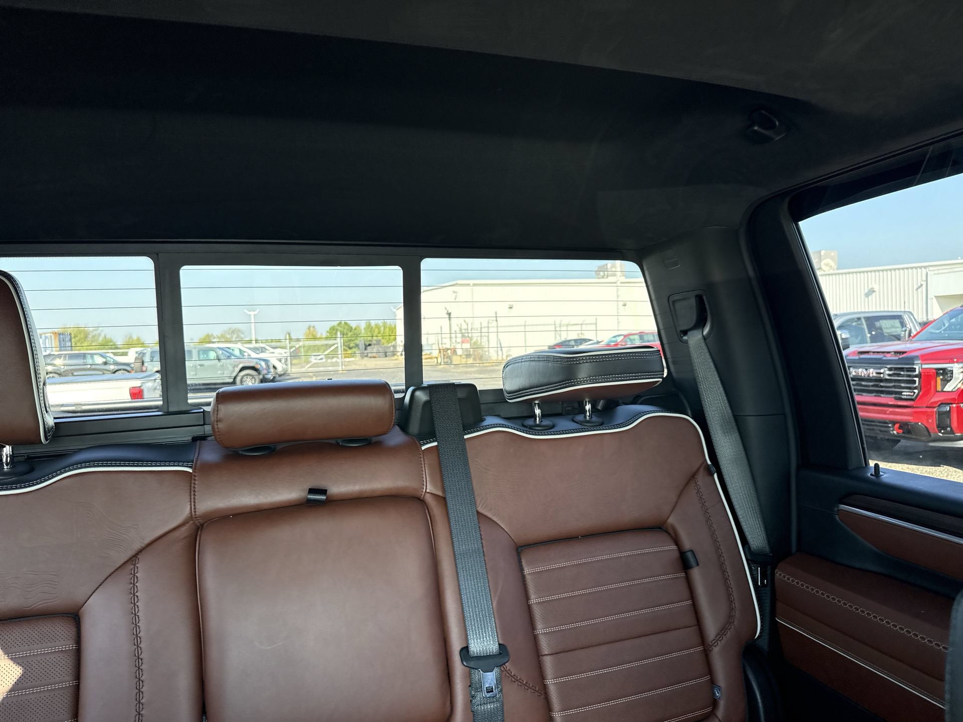 Certified 2025 GMC Sierra 2500 Denali Ultimate AWD/4WD image 32