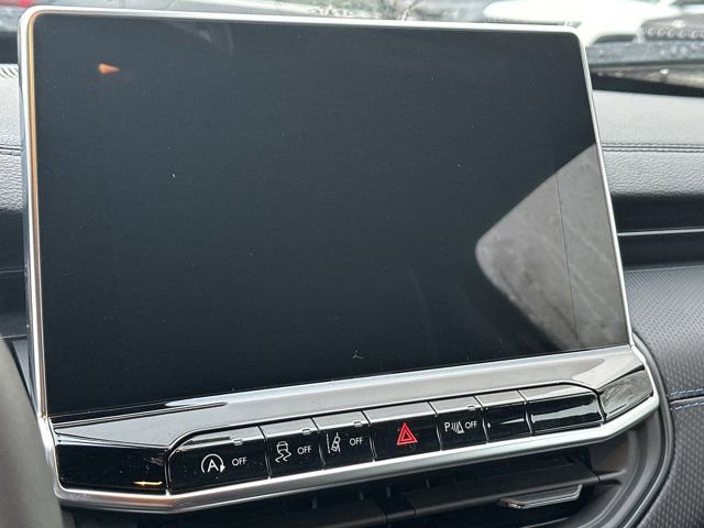 New 2026 Jeep Compass Limited w/ Sun, Sound & Navigation Group image 25