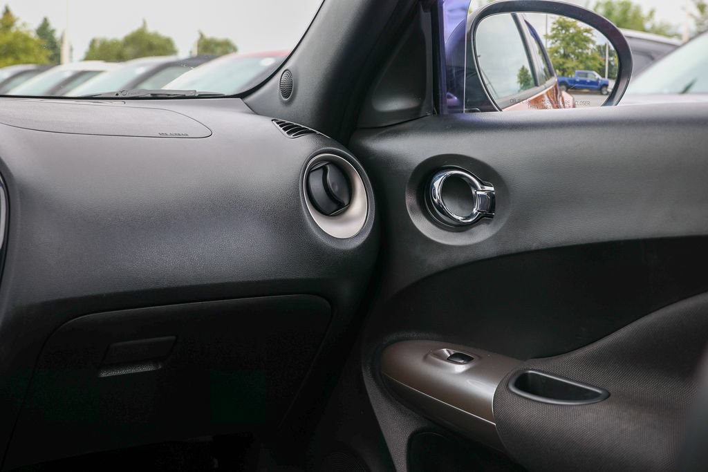 Used 2012 Nissan Juke SL AWD/4WD image 35