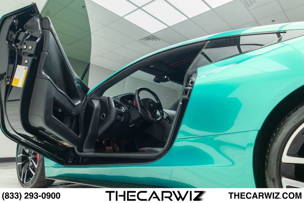Used 2016 Aston Martin Vanquish Coupe RWD image 32