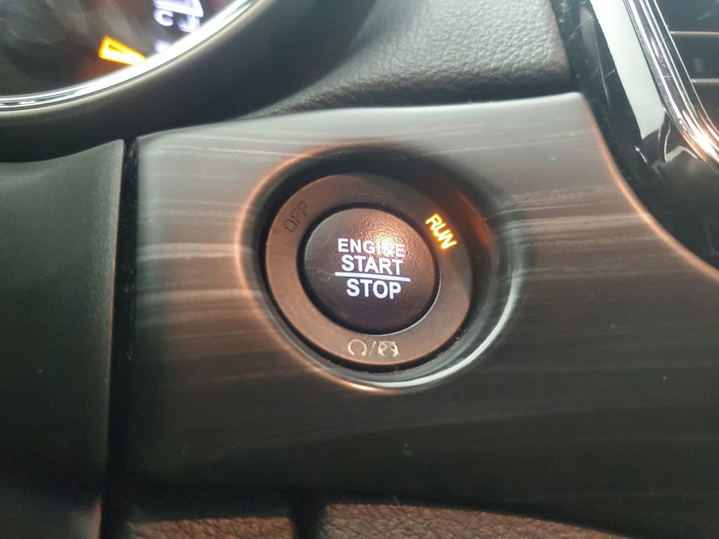 Used 2020 Jeep Grand Cherokee Altitude image 32