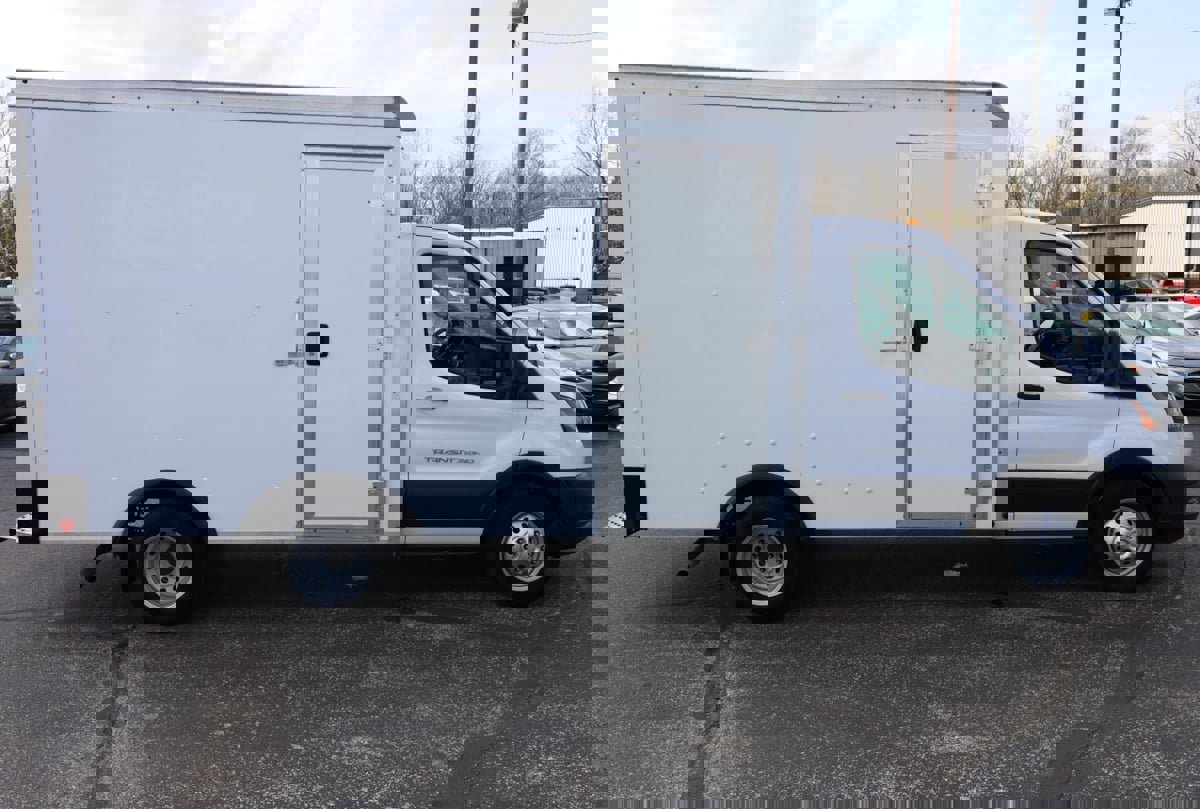 Used 2023 Ford Transit 350 DRW image 2