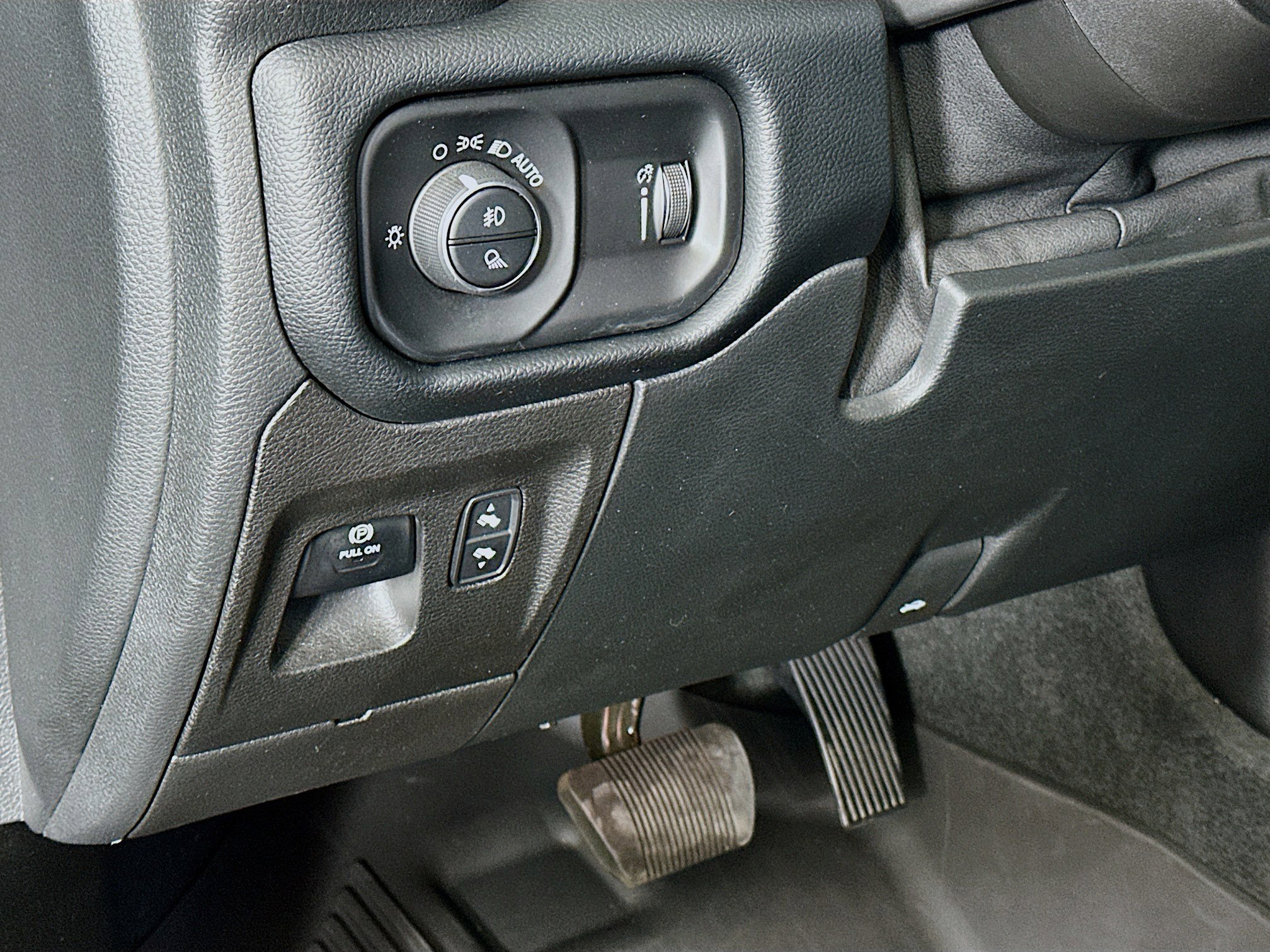 Used 2021 RAM 1500 Big Horn image 16