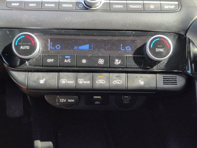 Used 2025 Hyundai Elantra SEL FWD image 20