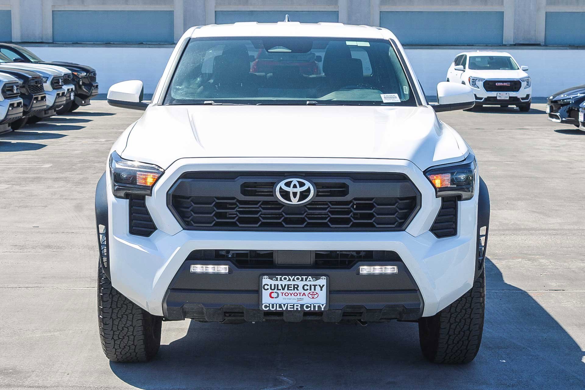 Certified 2024 Toyota Tacoma TRD Off-Road image 2