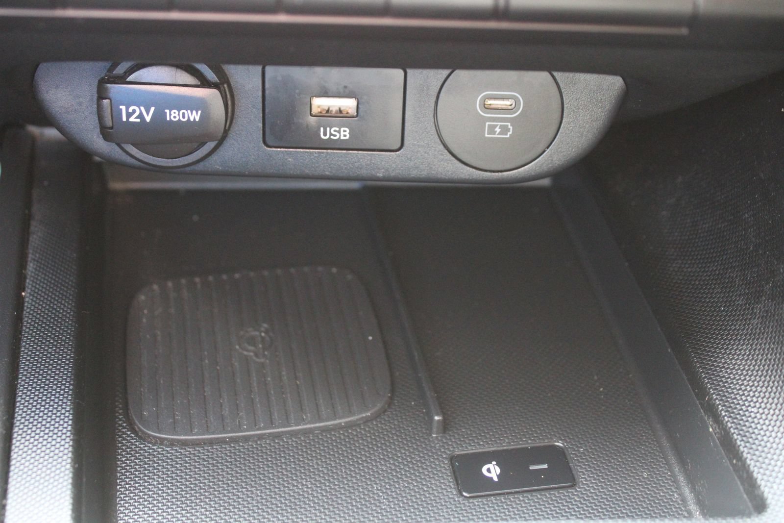 Used 2025 Hyundai Elantra Sport FWD image 35