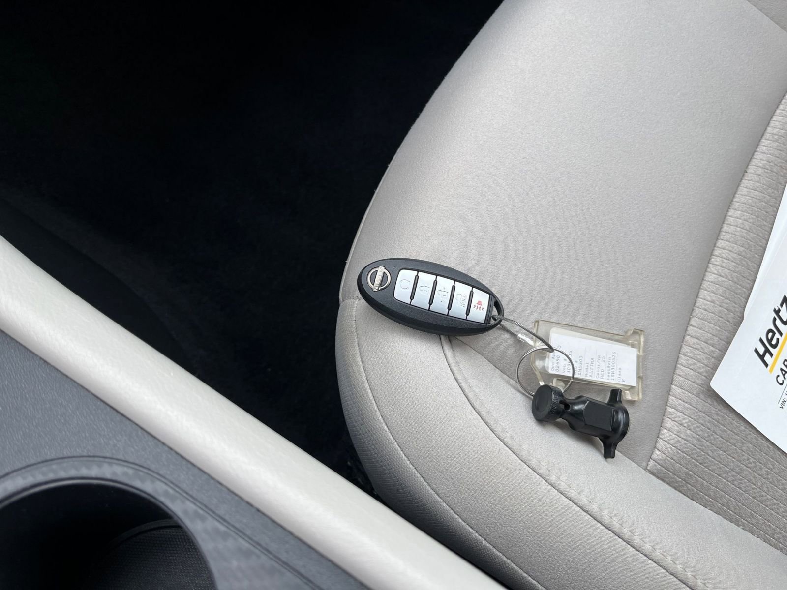 Used 2025 Nissan Altima 2.5 SV image 23