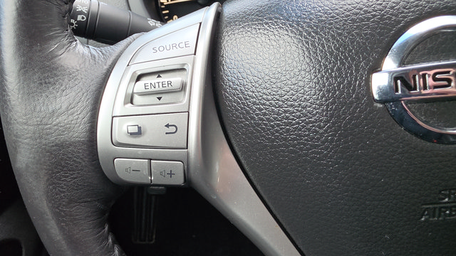 Used 2017 Nissan Altima 2.5 SV w/ Convenience Package FWD image 14