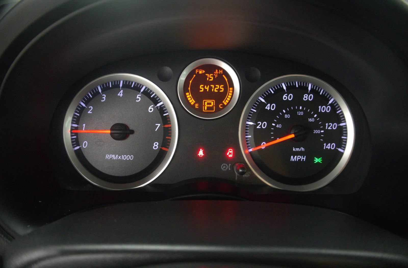 Used 2012 Nissan Sentra 2.0 SR w/ Special Edition Pkg FWD image 28