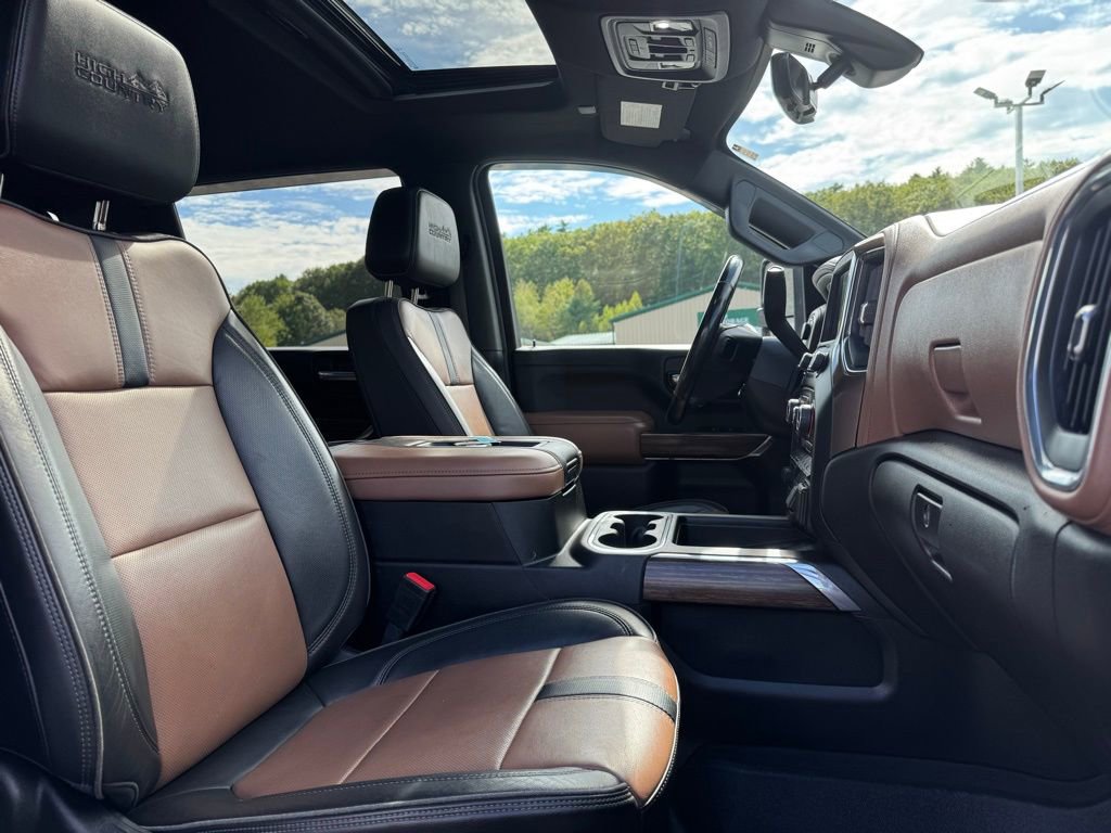 Used 2022 Chevrolet Silverado 2500 High Country w/ Z71 Off-Road Package image 14