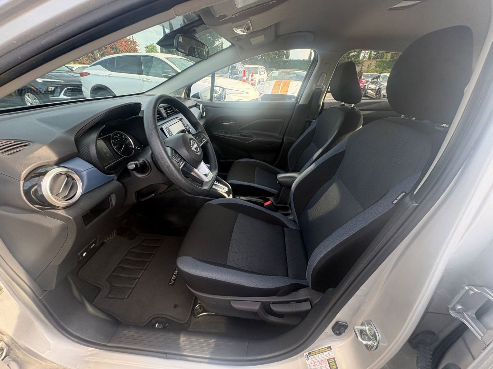 Used 2025 Nissan Versa SV image 24