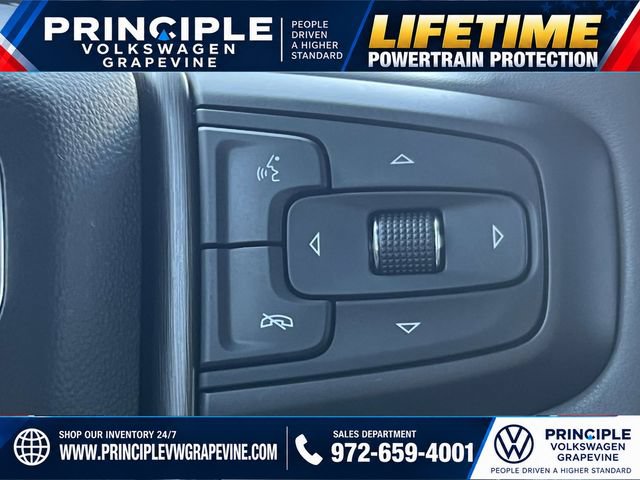Used 2024 GMC Yukon AT4 w/ Technology Package AWD/4WD image 18