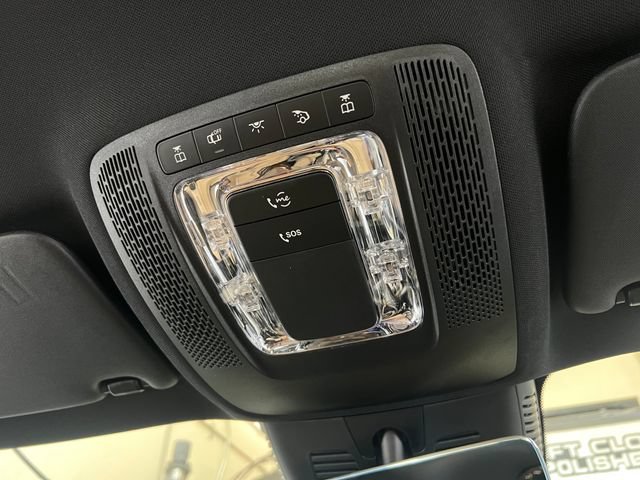 Used 2025 Mercedes-Benz EQB 300 4MATIC image 54