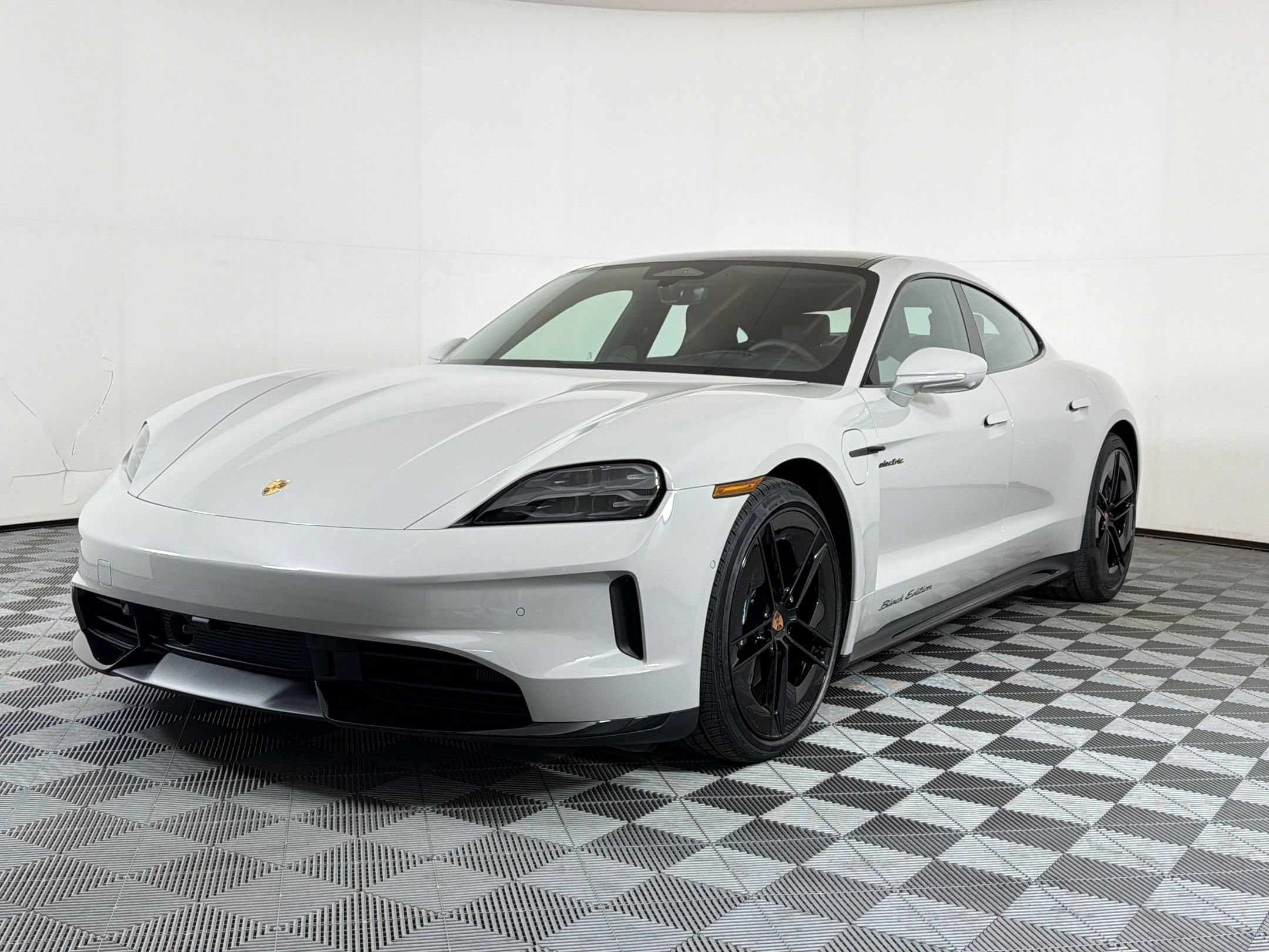 New 2026 Porsche Taycan AWD/4WD image 1