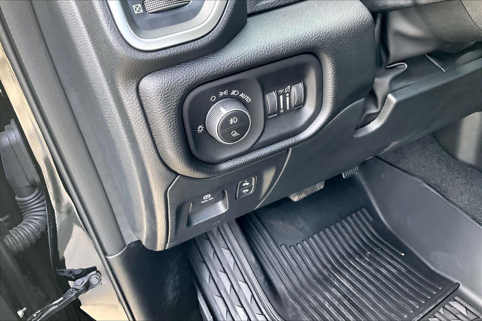 New 2026 RAM 1500 Big Horn AWD/4WD image 18