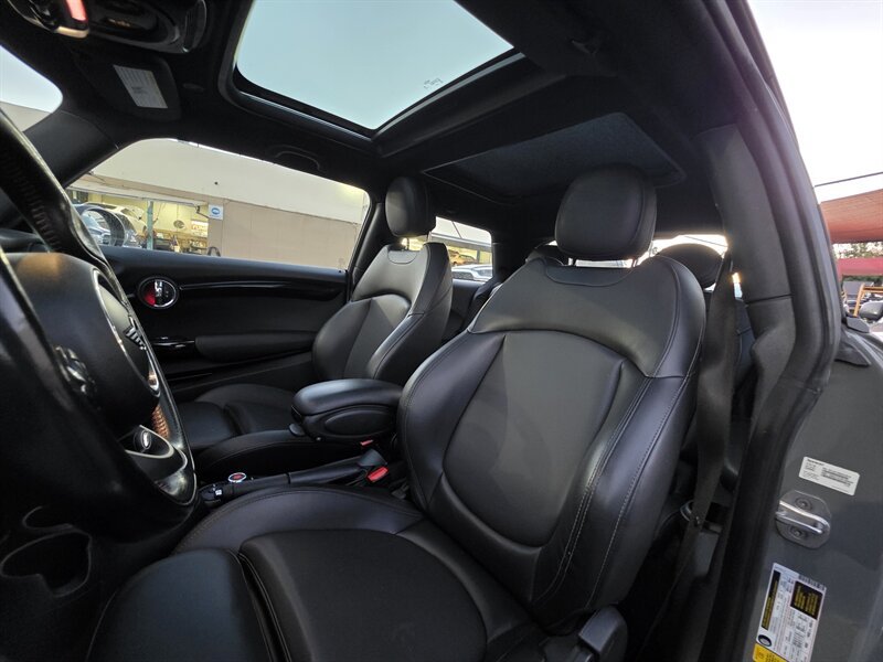 Used 2019 MINI Cooper S FWD image 18