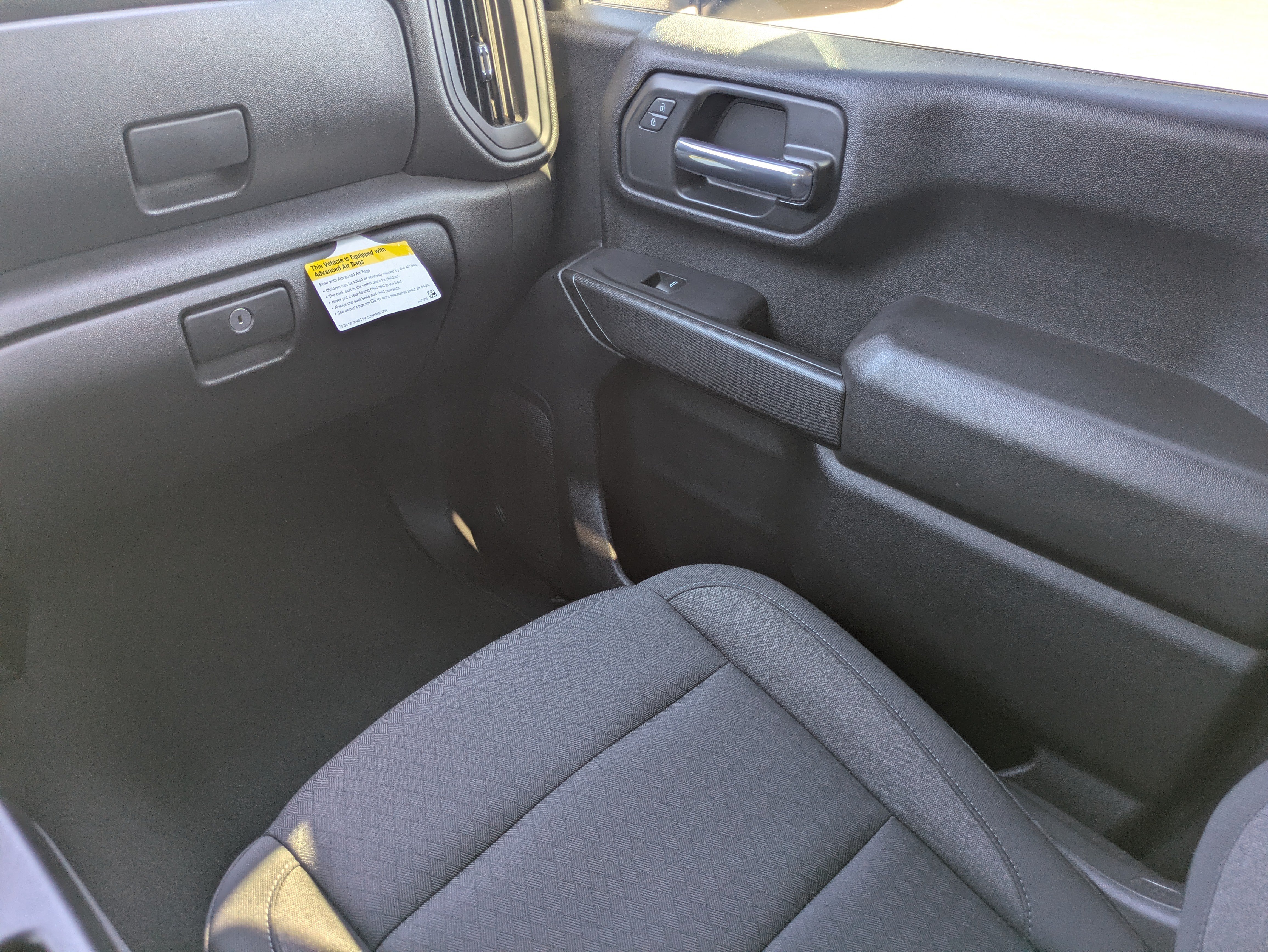Used 2024 Chevrolet Silverado 2500 Custom w/ Custom Value Package AWD/4WD image 10