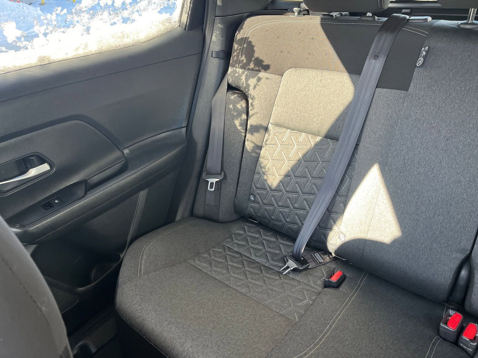 Used 2025 Nissan Kicks SV image 35