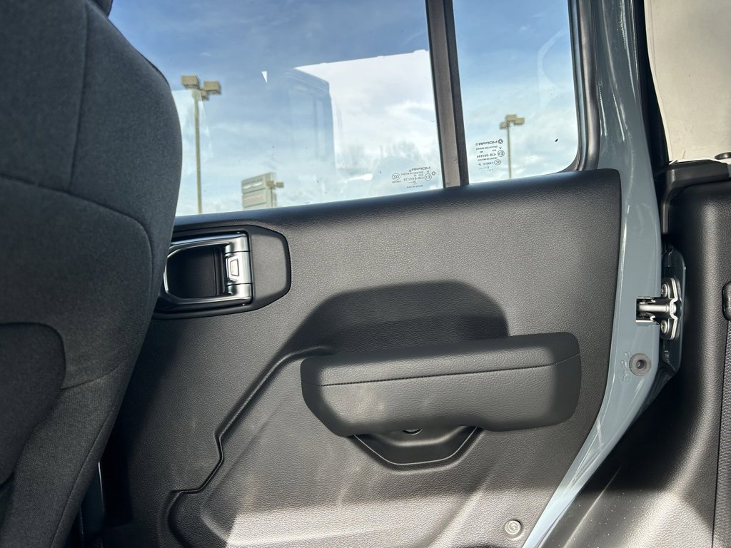 New 2026 Jeep Gladiator Sport image 30