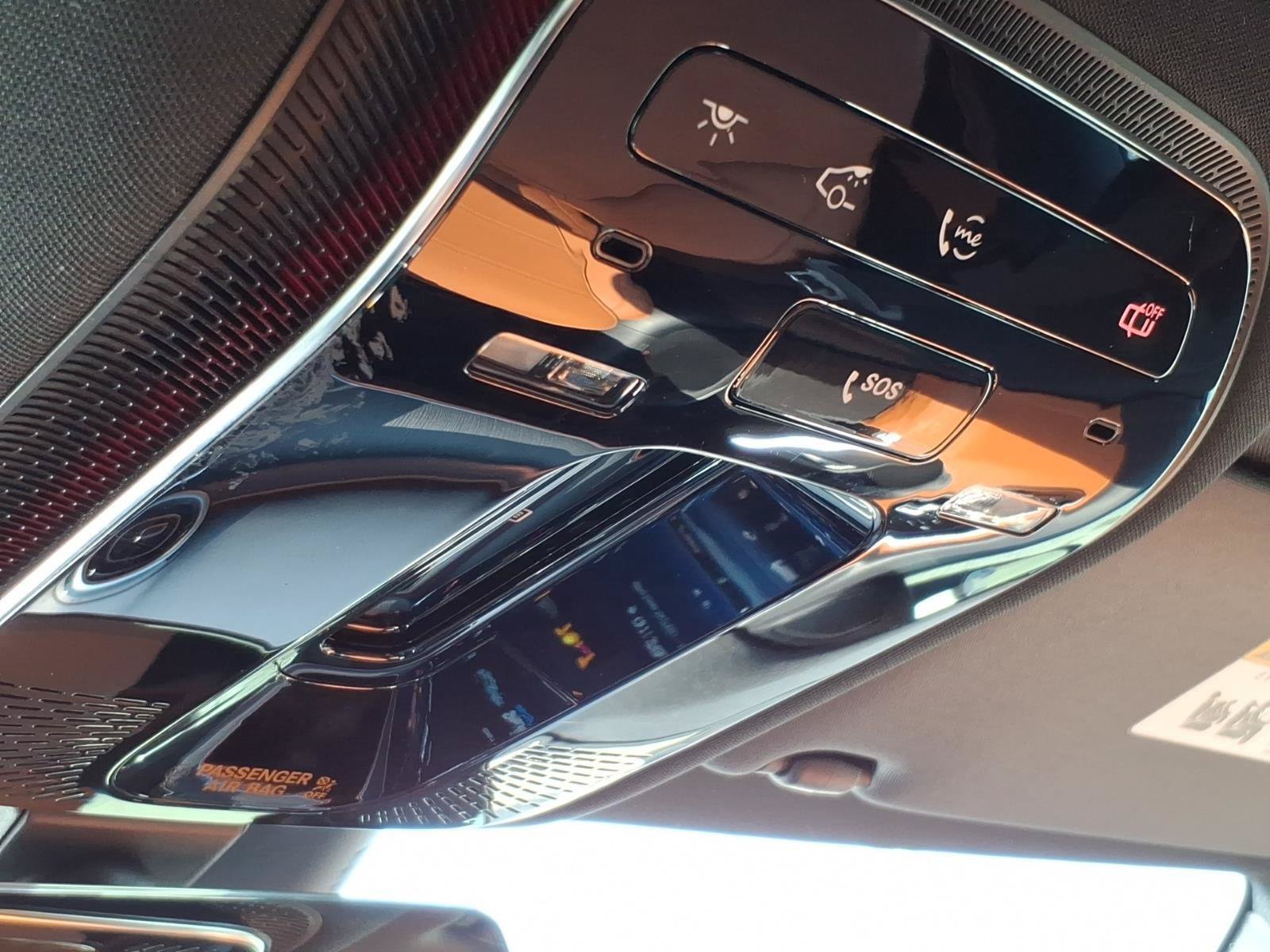 Used 2025 Mercedes-Benz C 300 4MATIC Sedan image 21