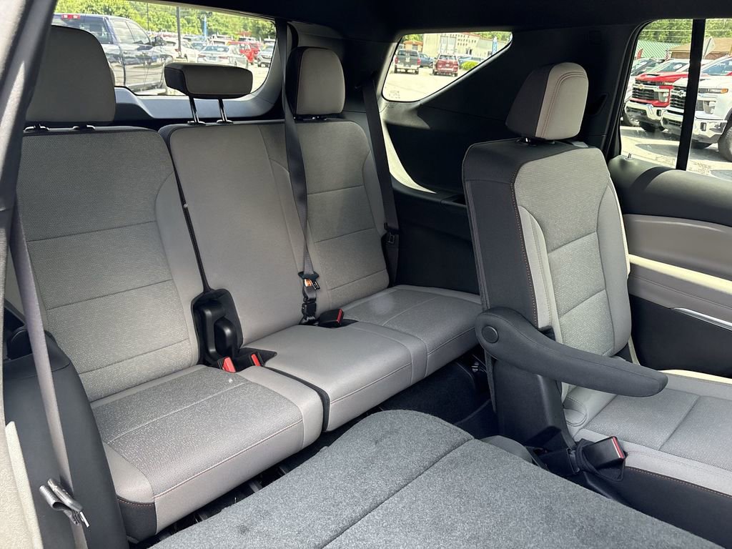 New 2025 Chevrolet Traverse LT image 26