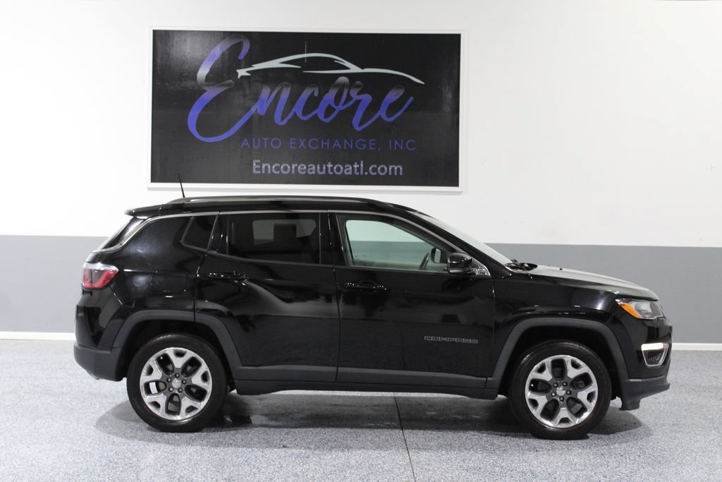 Used 2018 Jeep Compass Limited w/ Navigation Group AWD/4WD image 2