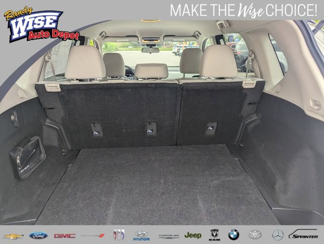 Used 2021 Nissan Rogue SV AWD/4WD image 16