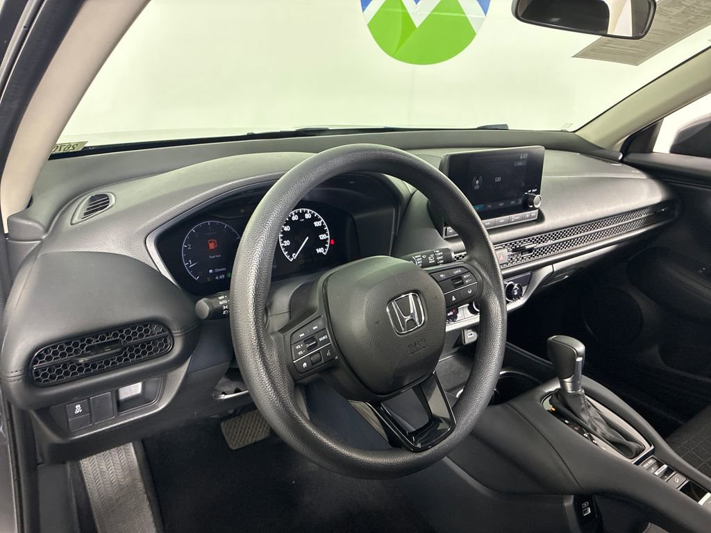 Used 2023 Honda HR-V LX image 11