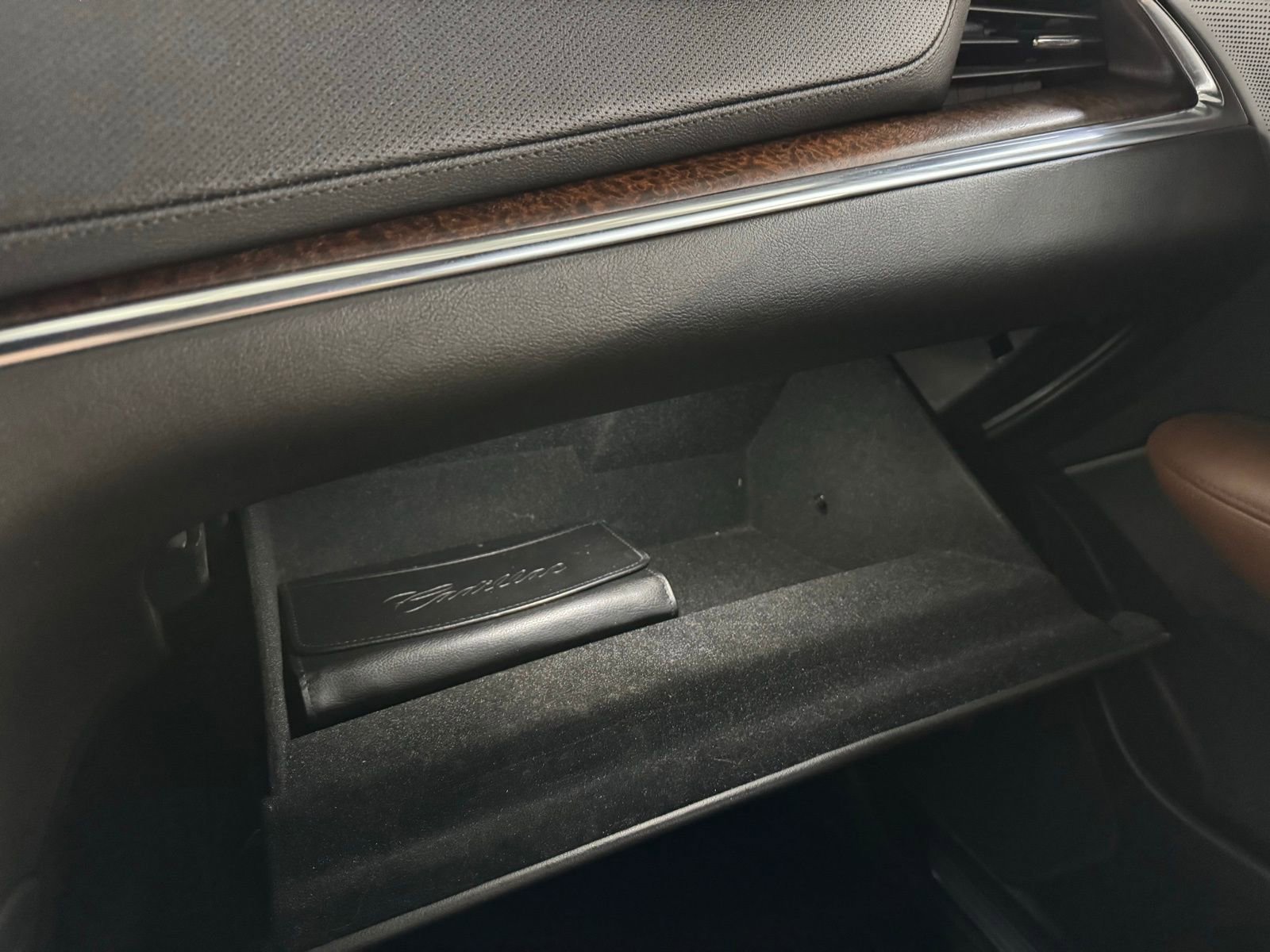 Used 2022 Cadillac XT5 Premium Luxury w/ Technology Package image 29