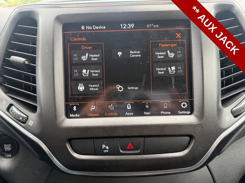 Used 2020 Jeep Cherokee Trailhawk AWD/4WD image 25