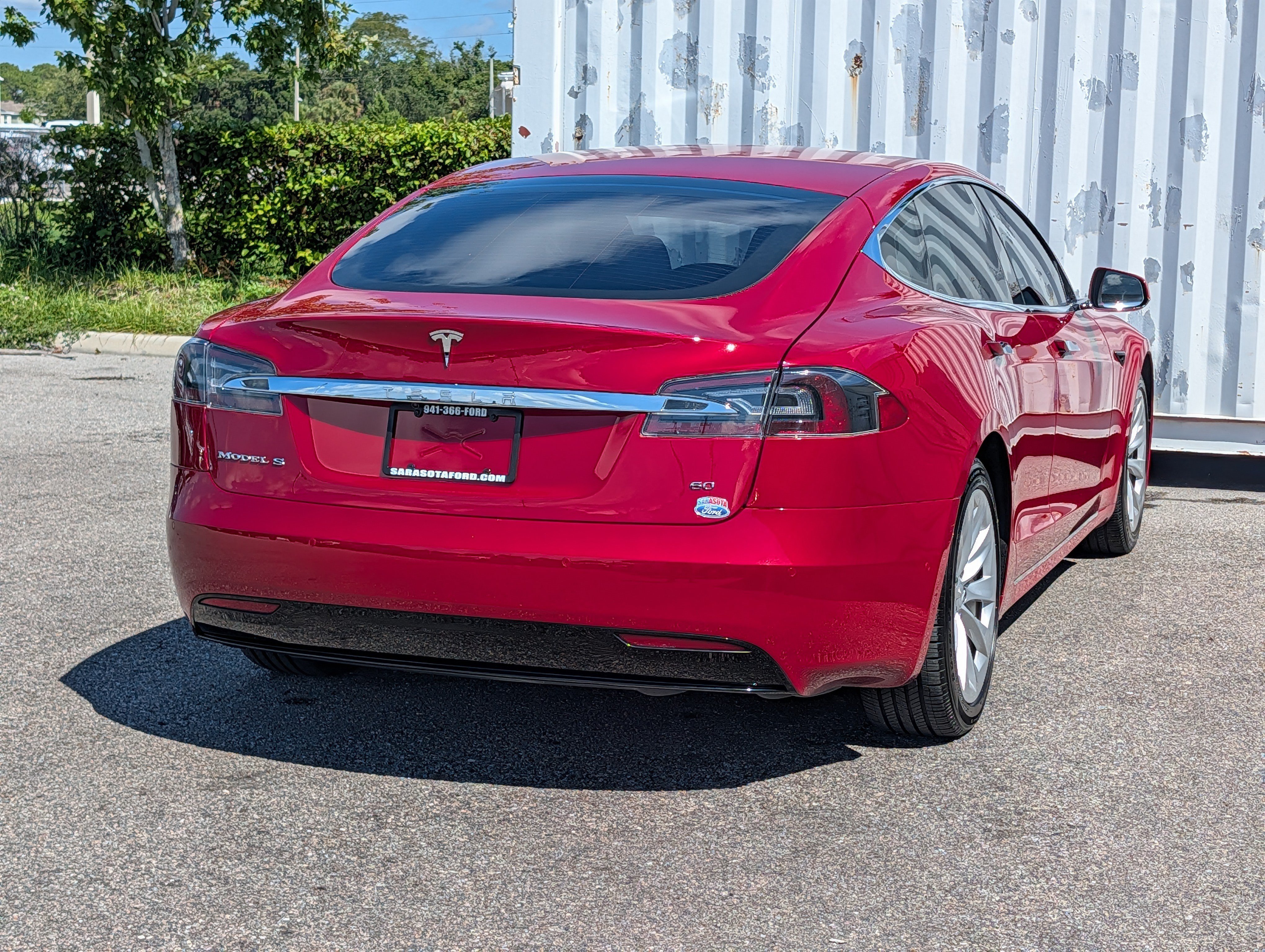 Used 2017 Tesla Model S 60 RWD image 5