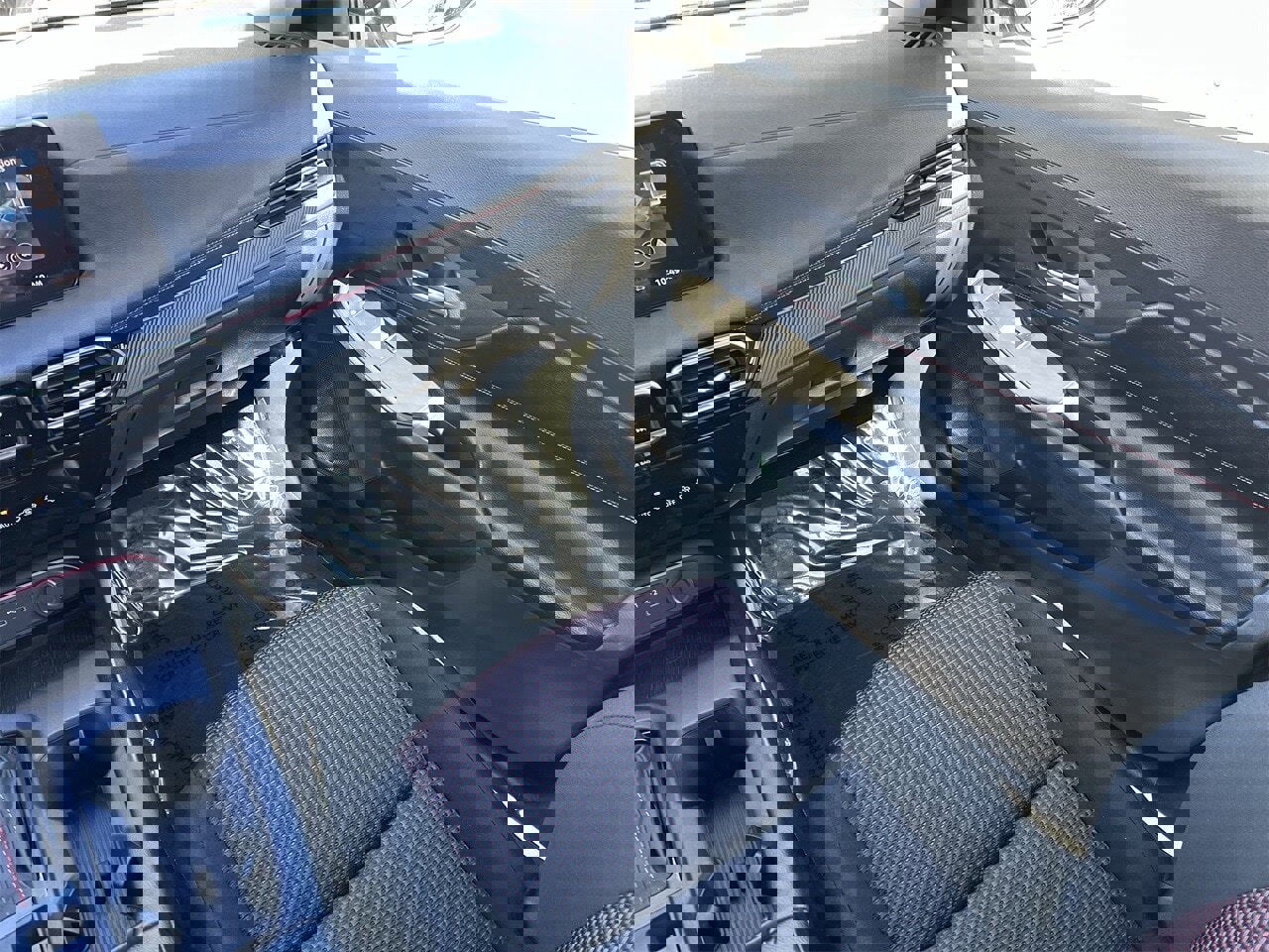 New 2026 Nissan Sentra SR w/ Floor Mat Package image 19