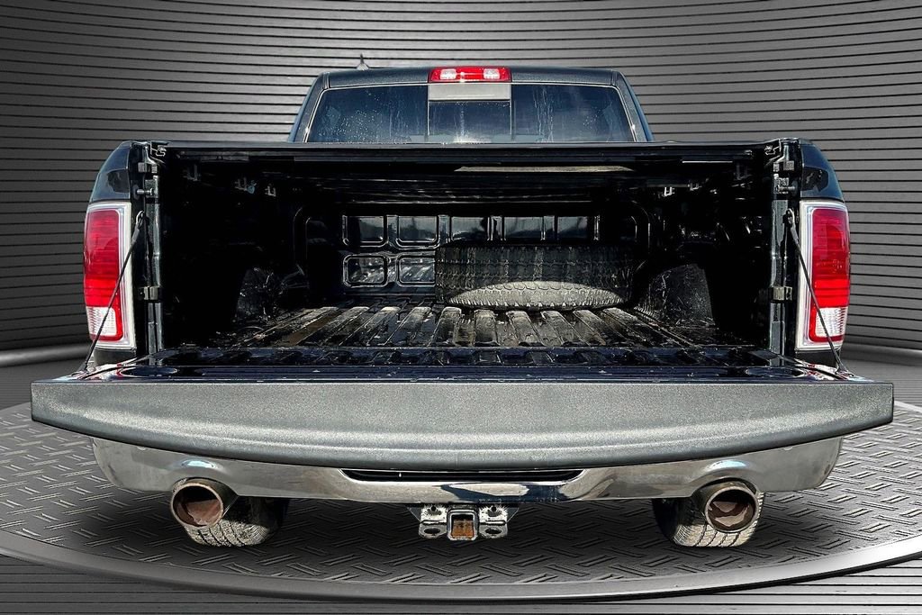 Used 2016 RAM 1500 Laramie w/ Convenience Group AWD/4WD image 7