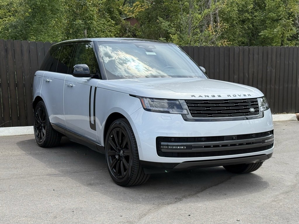 New 2025 Land Rover Range Rover SE image 8