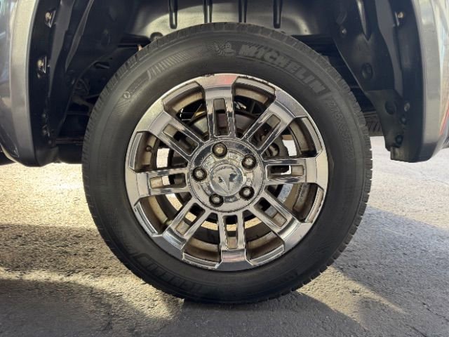 Used 2015 Toyota Tundra SR5 w/ SR5 Upgrade Package image 37