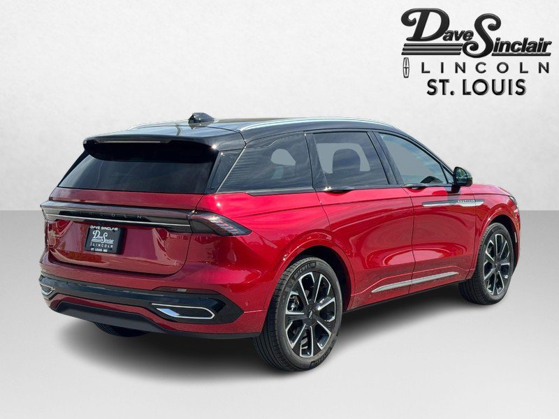 Certified 2024 Lincoln Nautilus Reserve w/ Equipment Group 202A AWD/4WD image 3